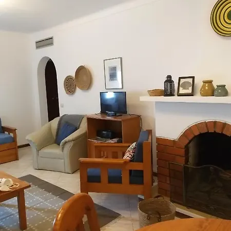 Montes De - 1bdr - 5 Min From The Σπίτι διακοπών