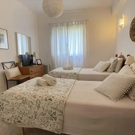 Casa vacanze Montes De - 1bdr - 5 Min From The *