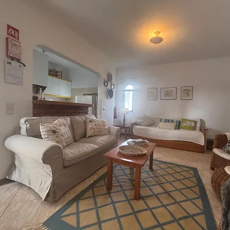 Montes De - 1bdr - 5 Min From The *