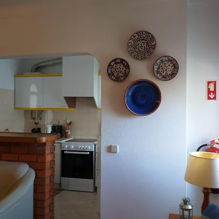 Montes De - 1bdr - 5 Min From The