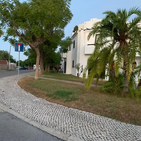 Montes De - 1bdr - 5 Min From The