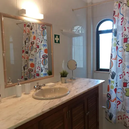 Hébergement de vacances Montes De - 1bdr - 5 Min From The *